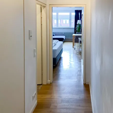 City-apartment, Zentral, Auf Zeit, Voll-ausgestattet *